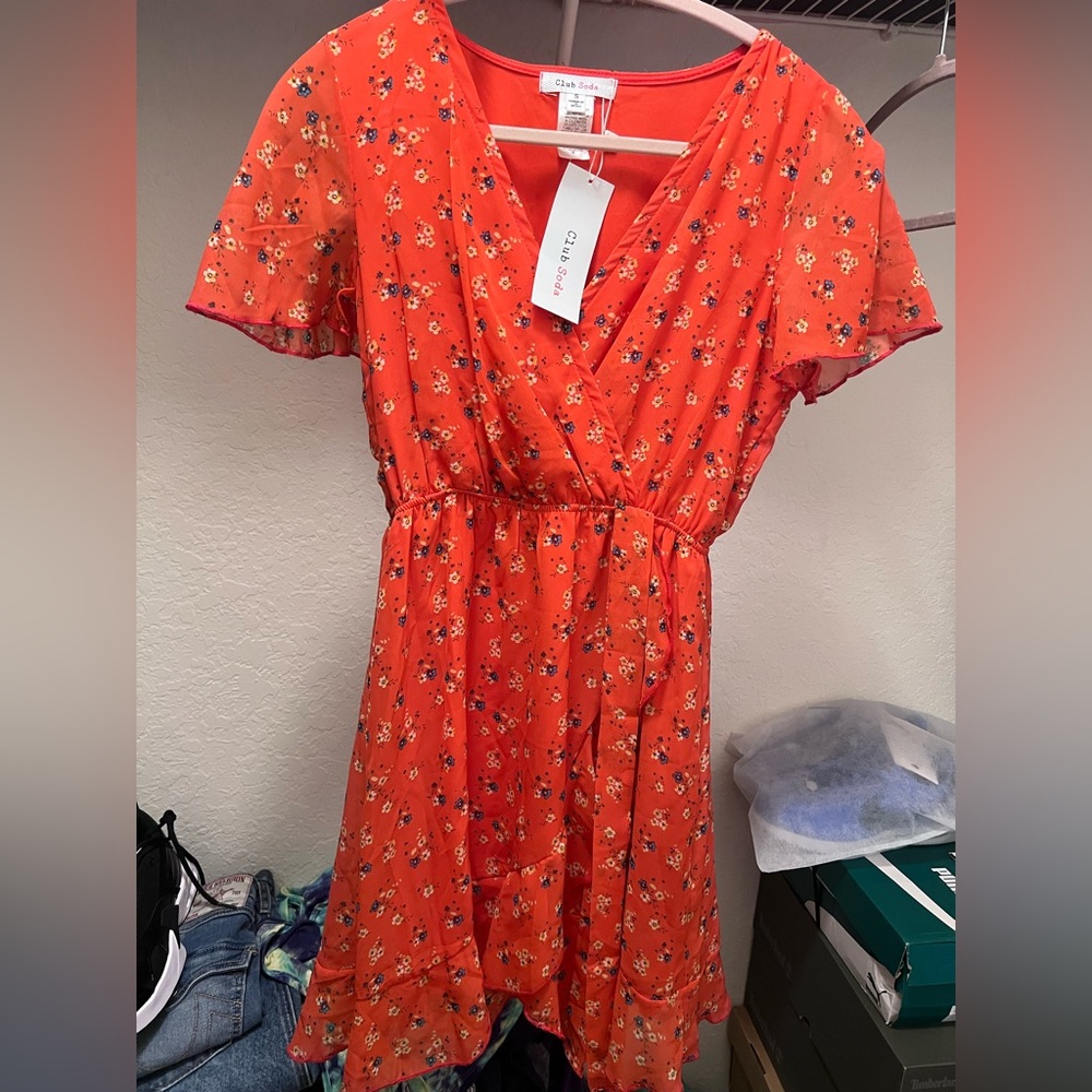 NWT !Club Soda Red Floral Dress